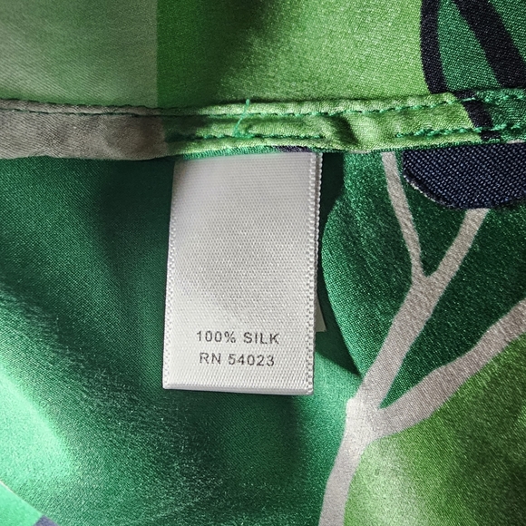 Banana Republic 100% Silk Wrap Dress Large Floral Pattern Green & Navy & White - Picture 8 of 9